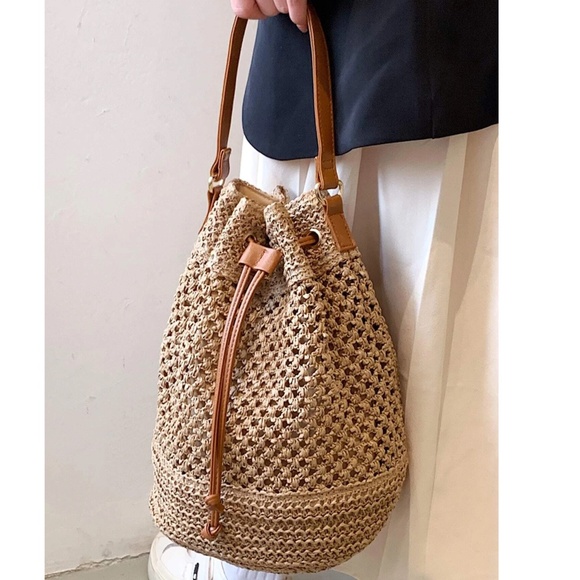 Boho Straw Vegan Leather Strap Bucket Crossbody Bag - Picture 2 of 7
